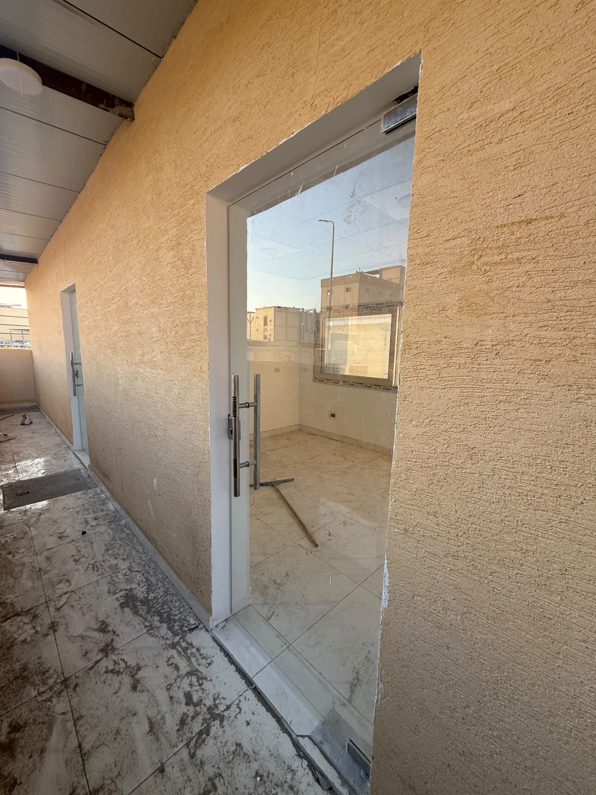 زجاج سيكوريت في السرو — من أعمال ميرور